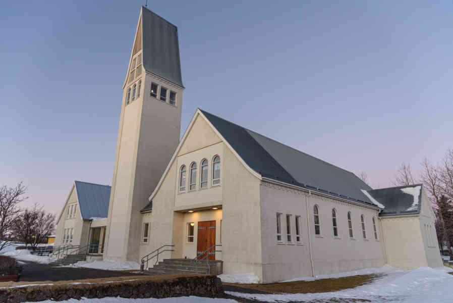 Islandia 060 - Selfoss - Selfosskirkja.jpg